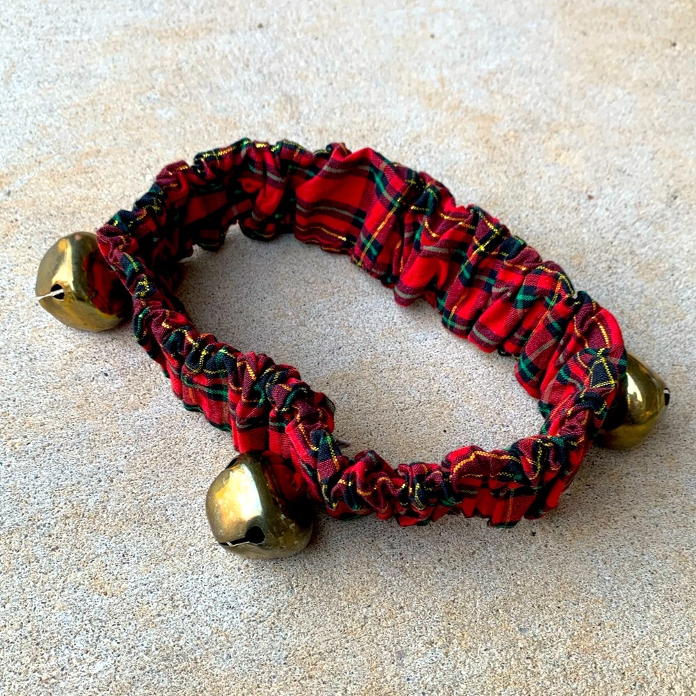 Vintage Plush Puppies Plaid Christmas Dog Collar with Brass Bells sz Large 5”